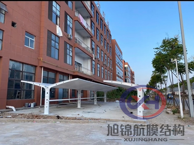 膜结构停车棚