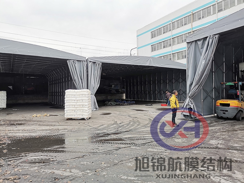 移动推拉雨篷